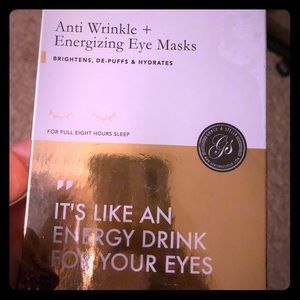 NIB Grace & Stella eye masks